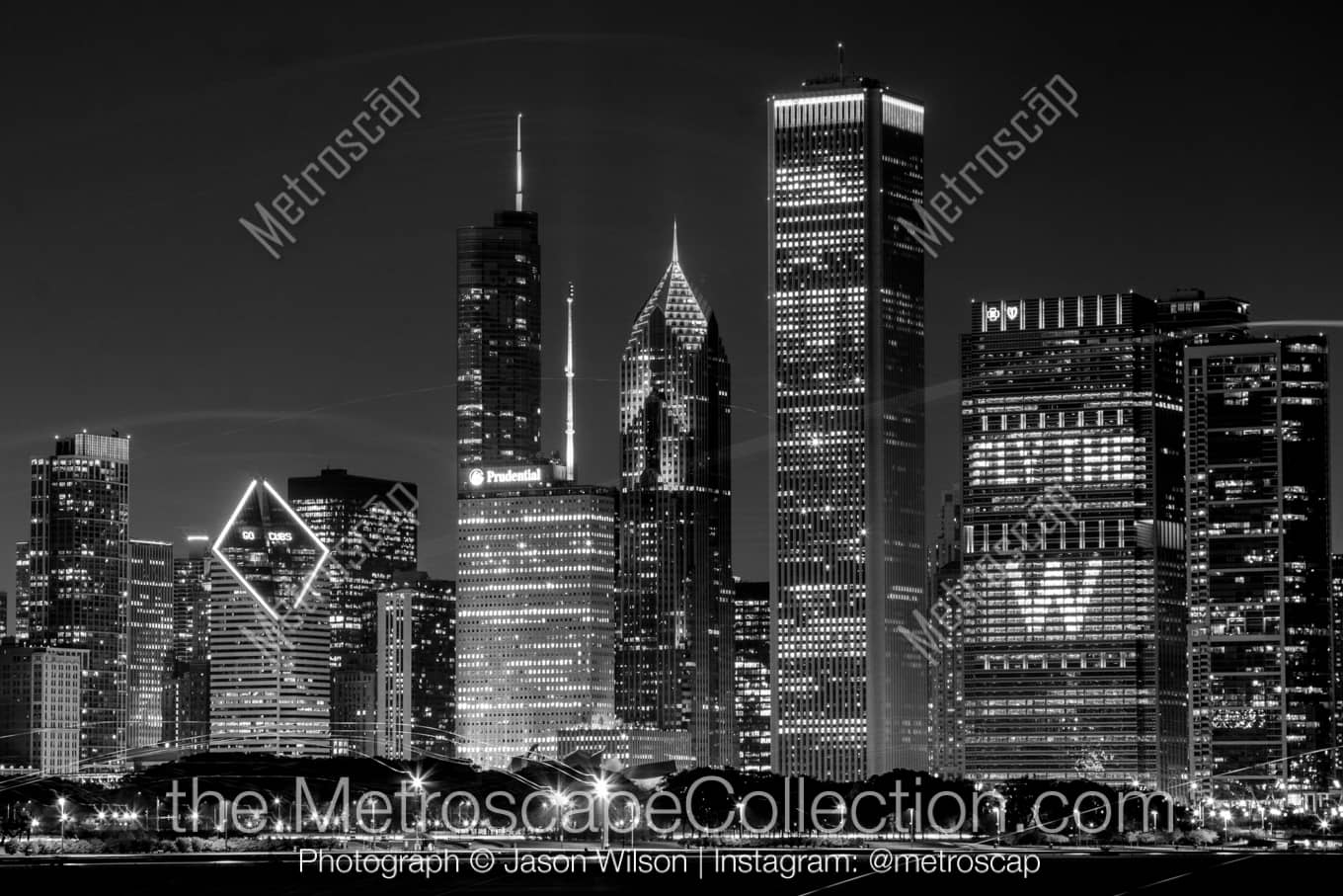 Chicago Illinois Picture at Night