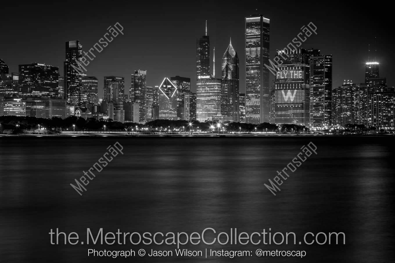 Chicago Illinois Picture at Night