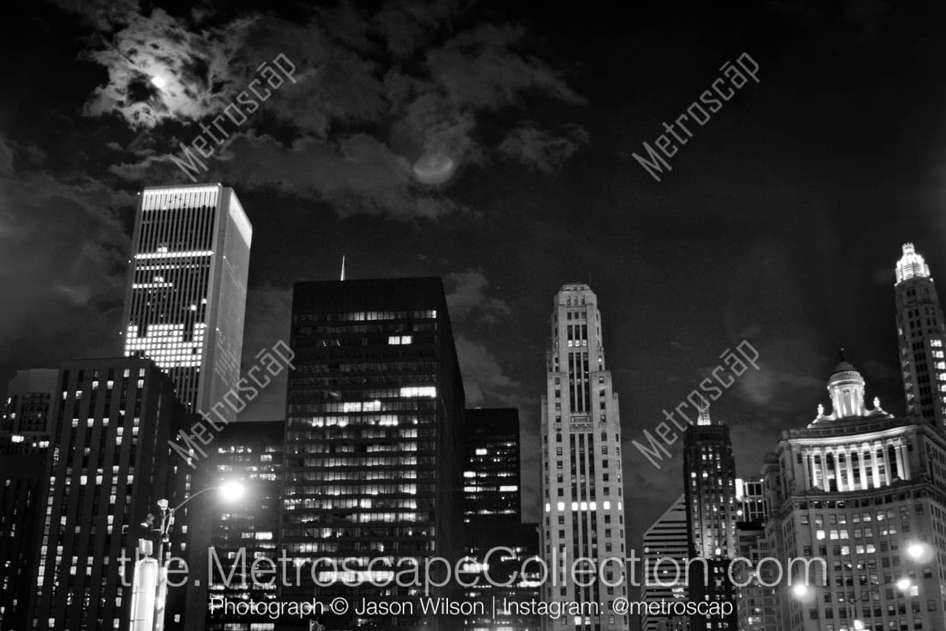 Chicago Illinois Picture at Night