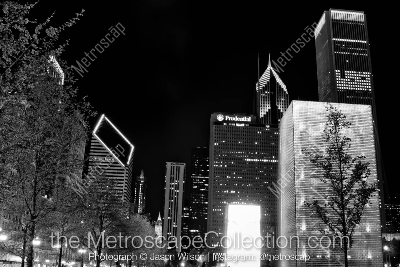 Chicago Illinois Picture at Night