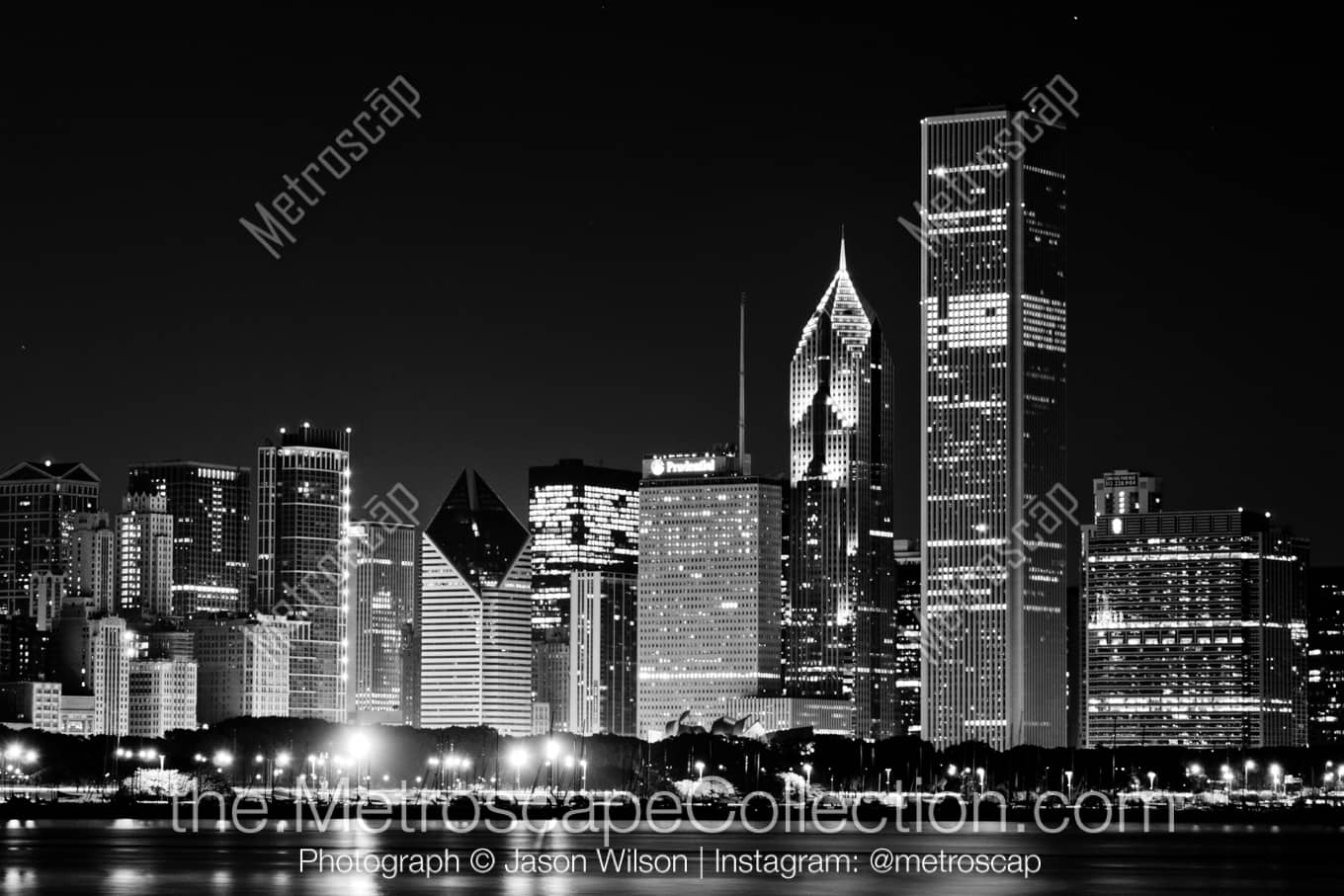 Chicago Illinois Picture at Night