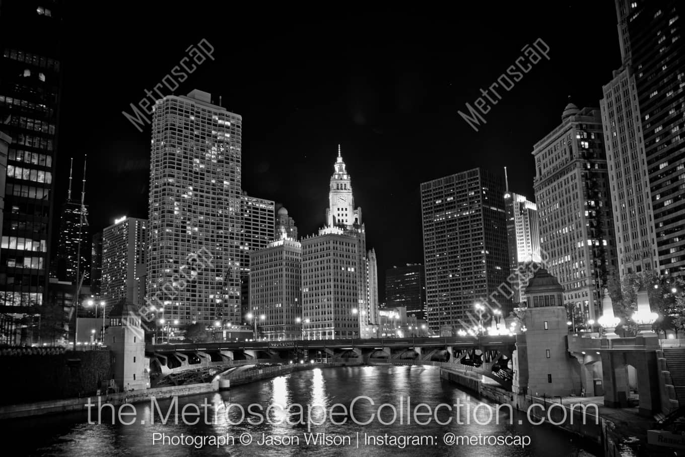 Chicago Illinois Picture at Night