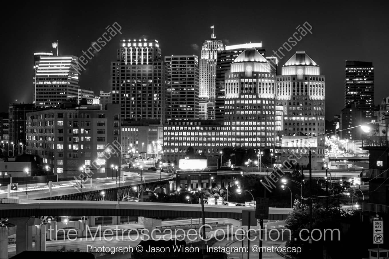 Cincinnati Ohio Picture at Night