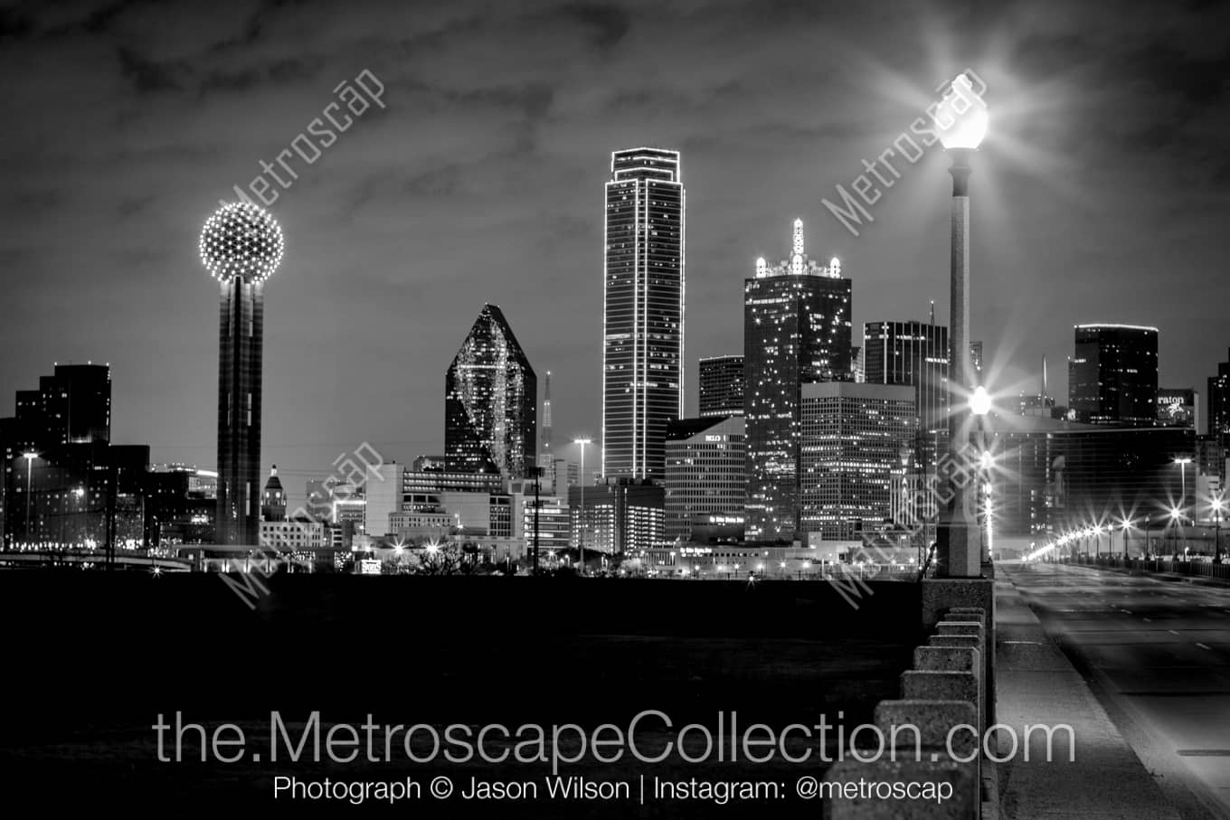 Dallas Texas Picture at Night