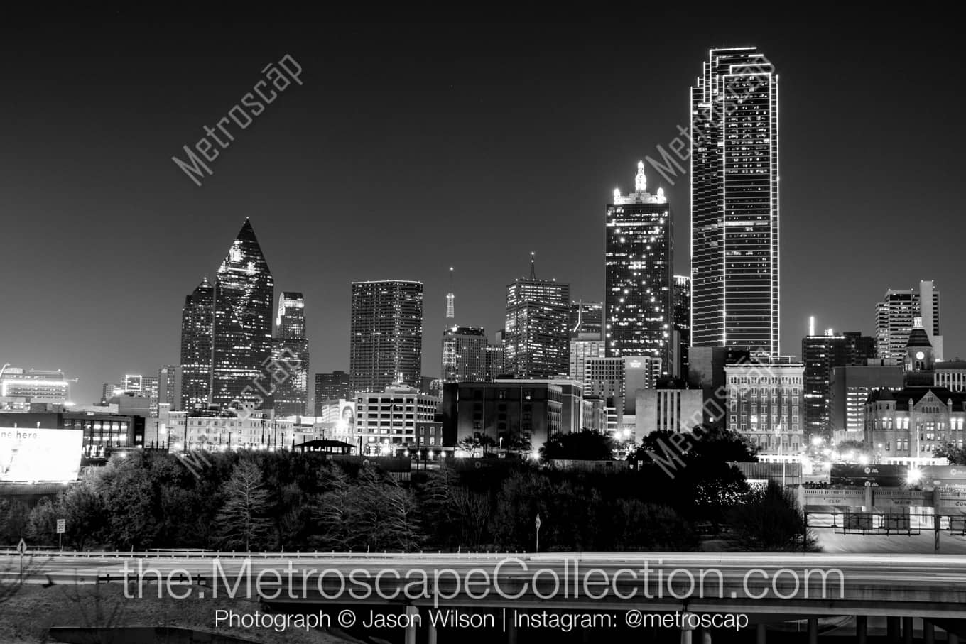 Dallas Texas Picture at Night