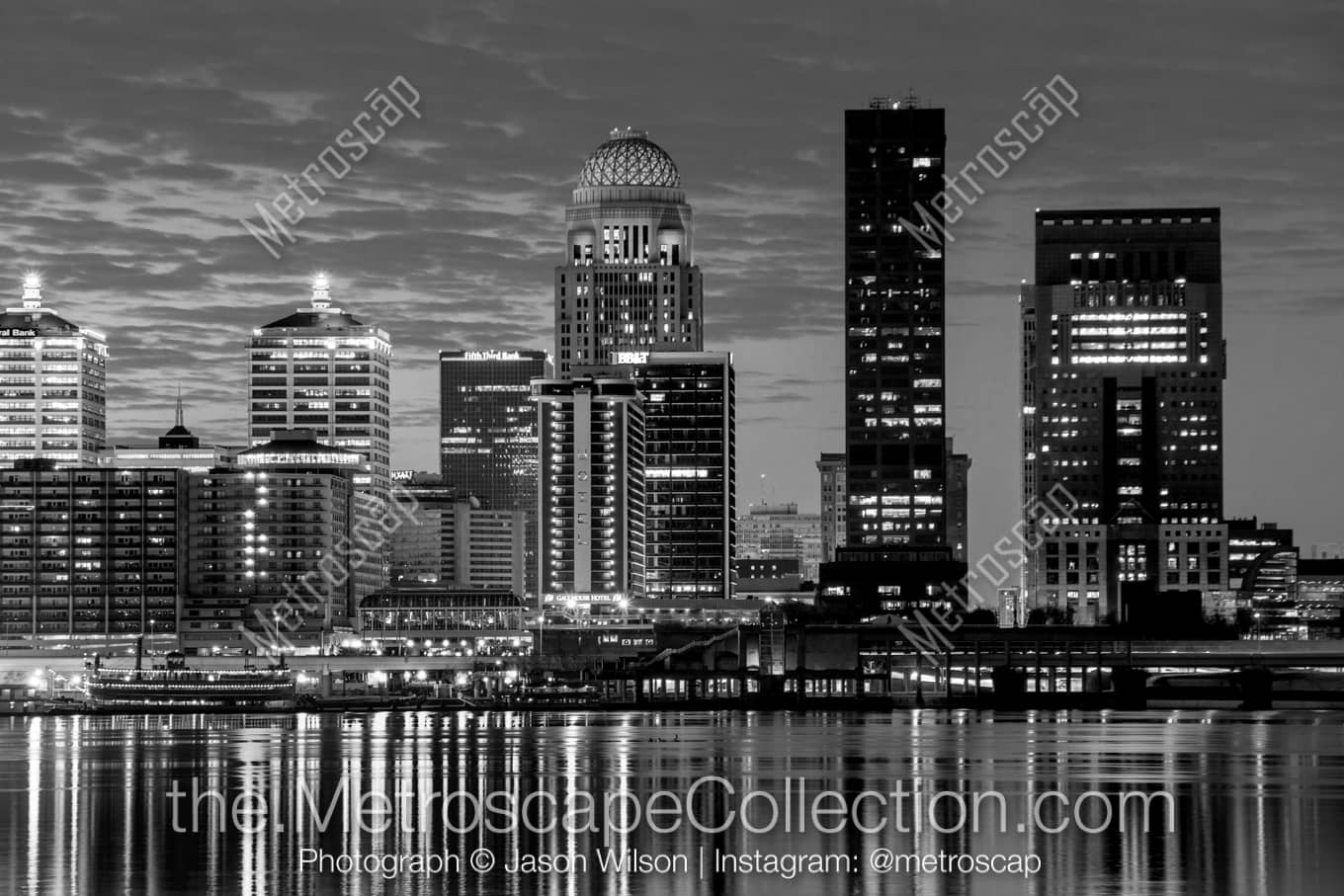 Louisville Kentucky Picture at Night