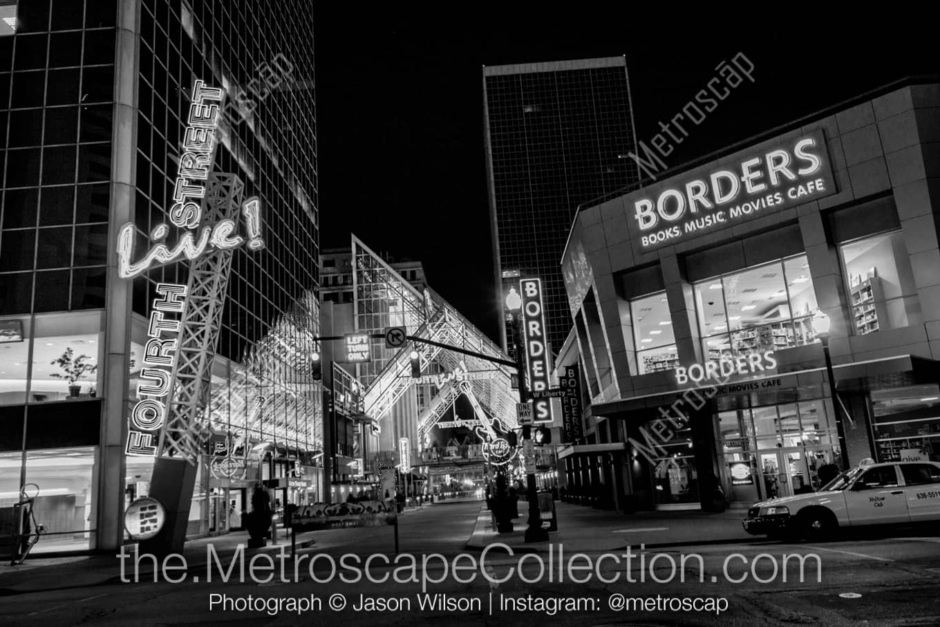 Louisville Kentucky Picture at Night