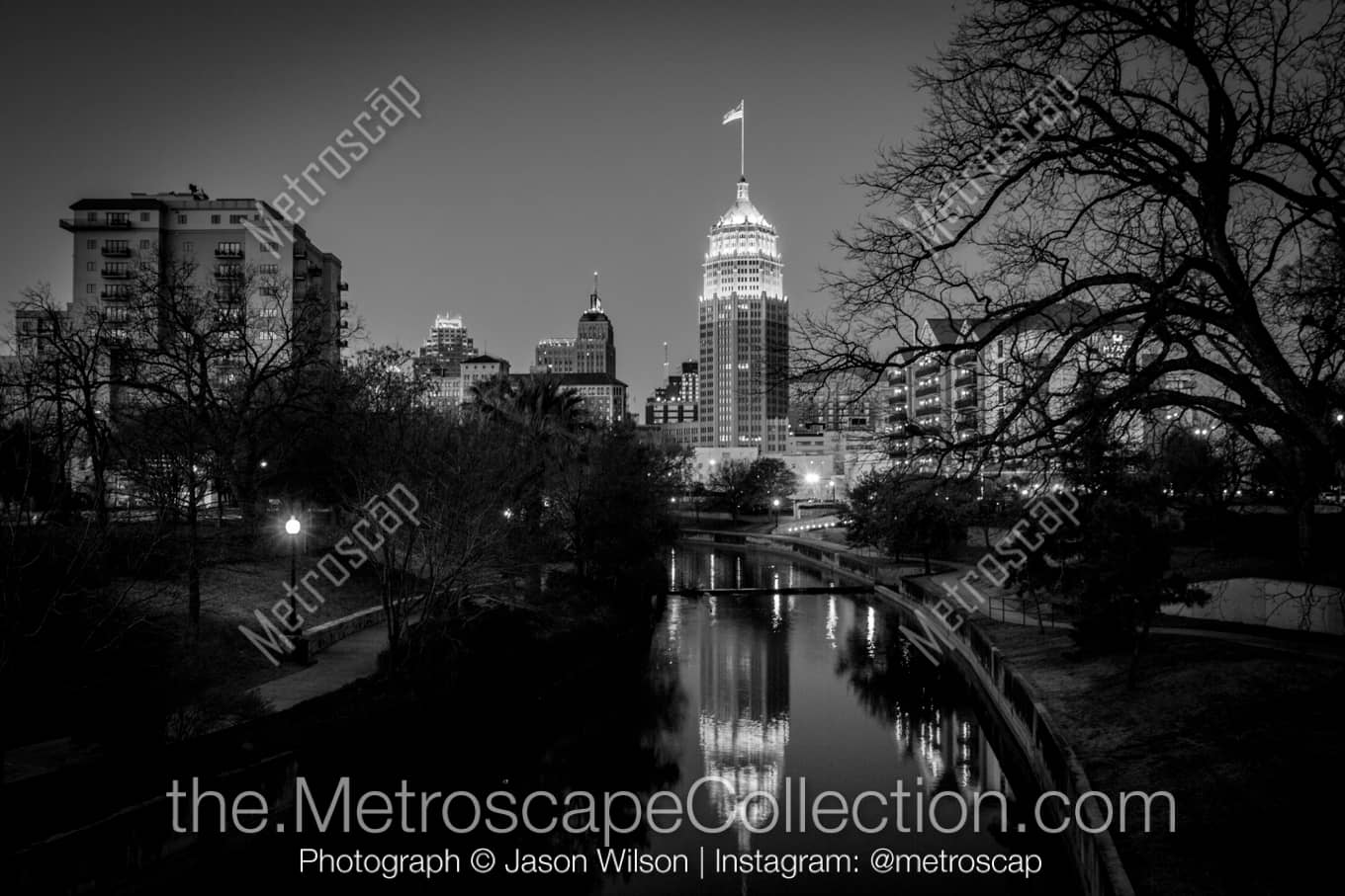 San Antonio Texas Picture at Night