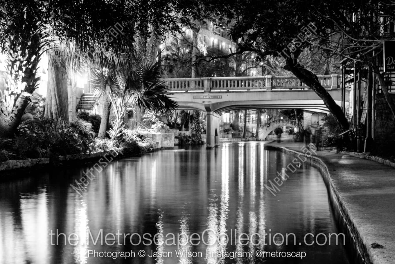 San Antonio Texas Picture at Night