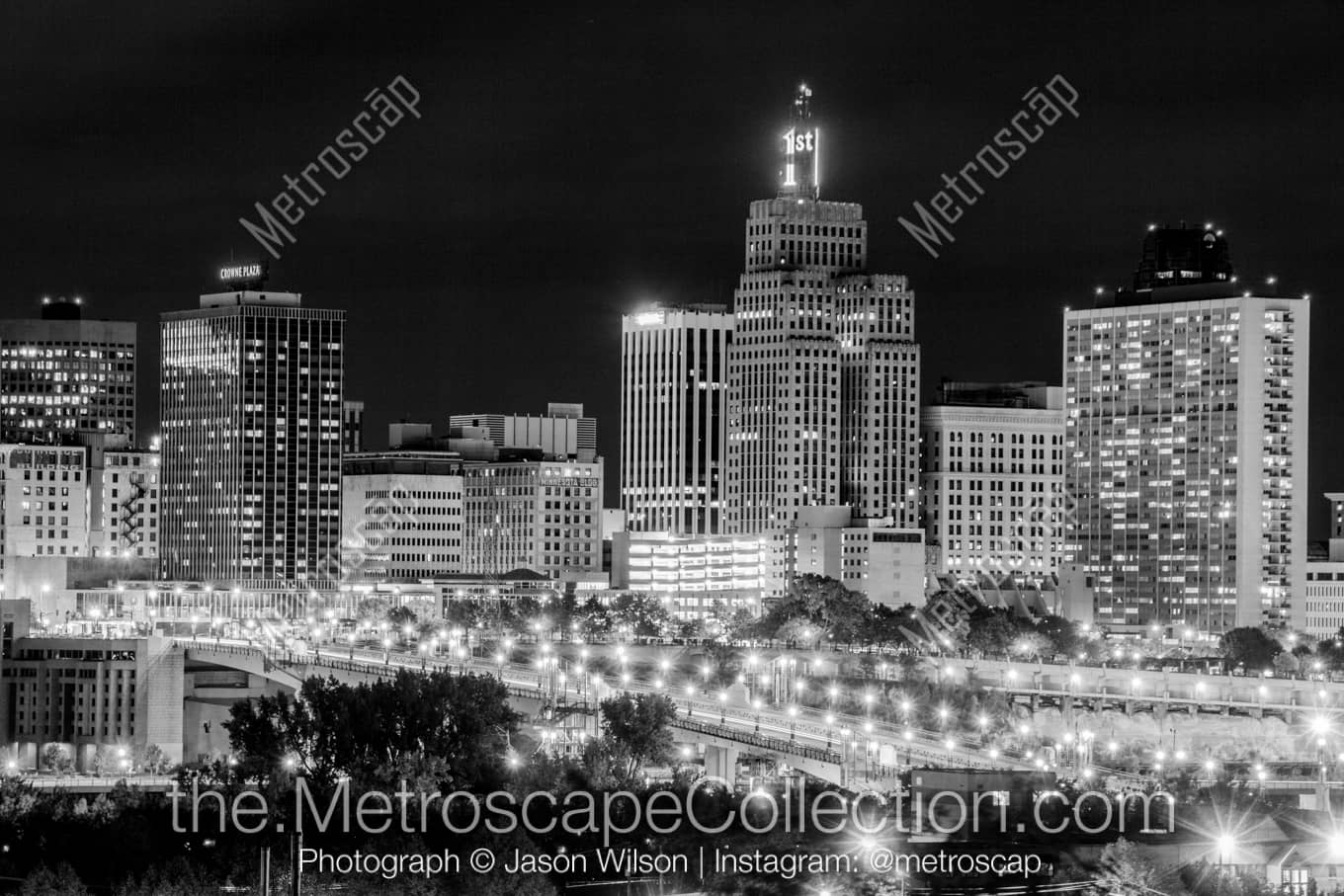 St Paul Minnesota Picture at Night